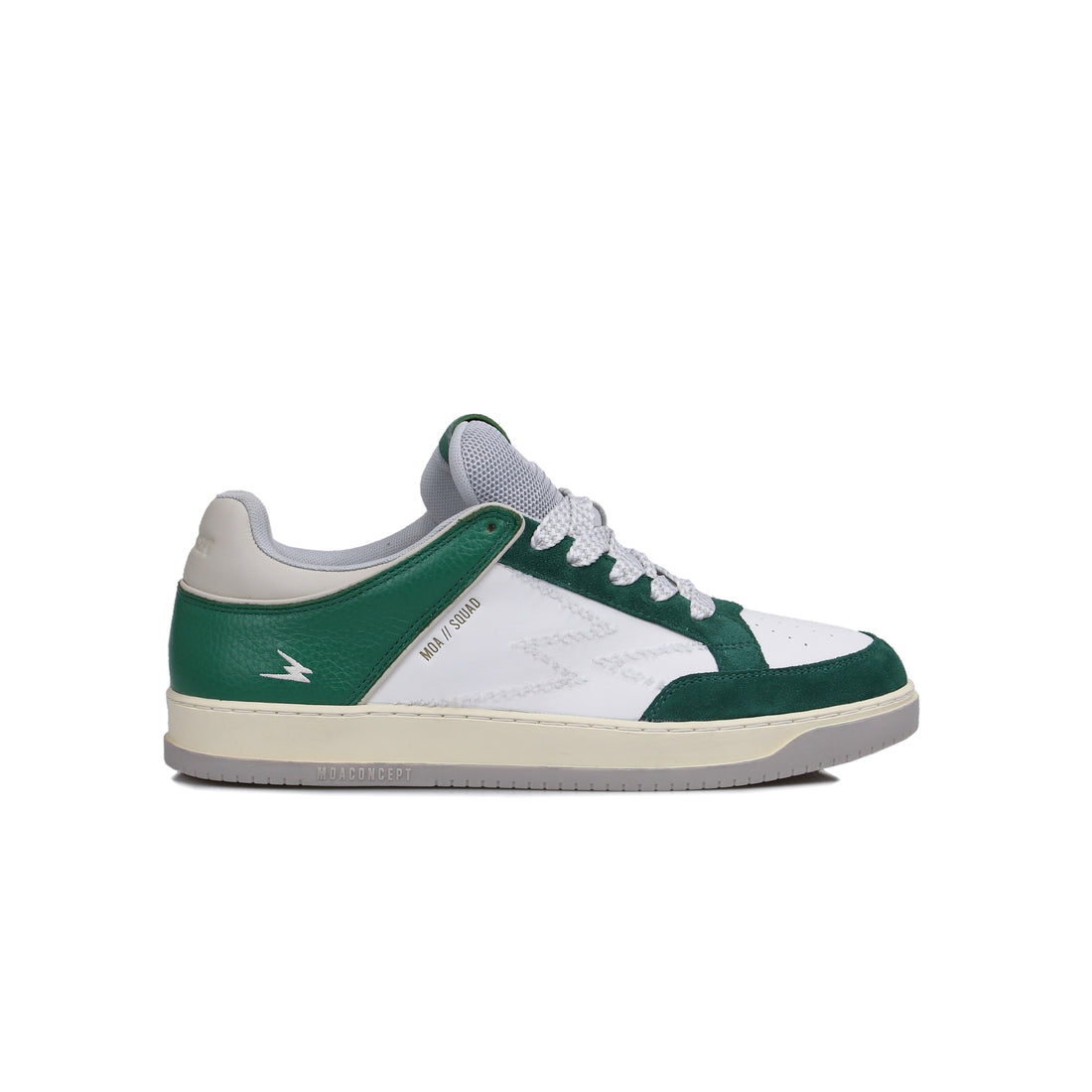 Squad sneaker. Embroidered logo with green details