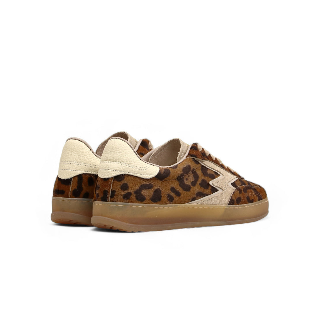 Sneaker Club Deluxe Leopard